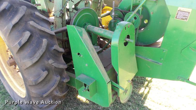 image for item DC1017 1972 John Deere 4000 tractor