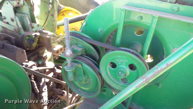 image for item DC1017 1972 John Deere 4000 tractor
