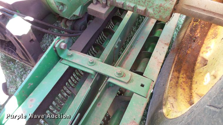 image for item DC1017 1972 John Deere 4000 tractor