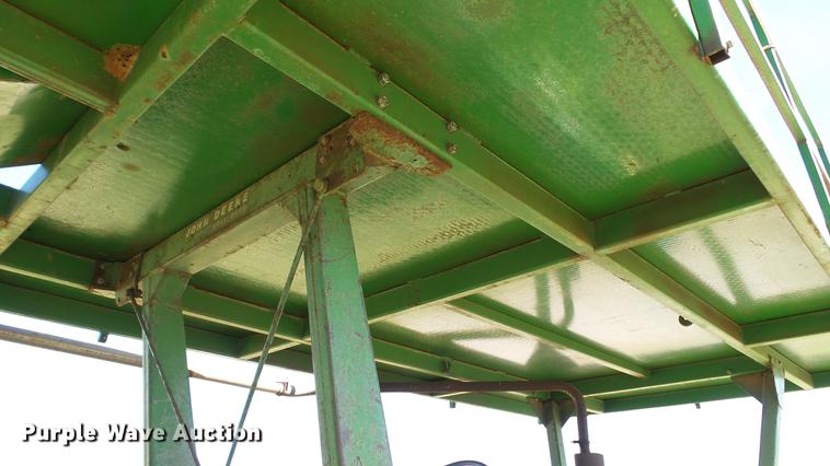 image for item DC1017 1972 John Deere 4000 tractor