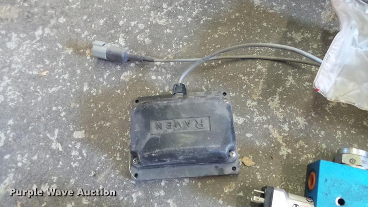 image for item DC1020 2009 Raven Cruizer guidance system parts