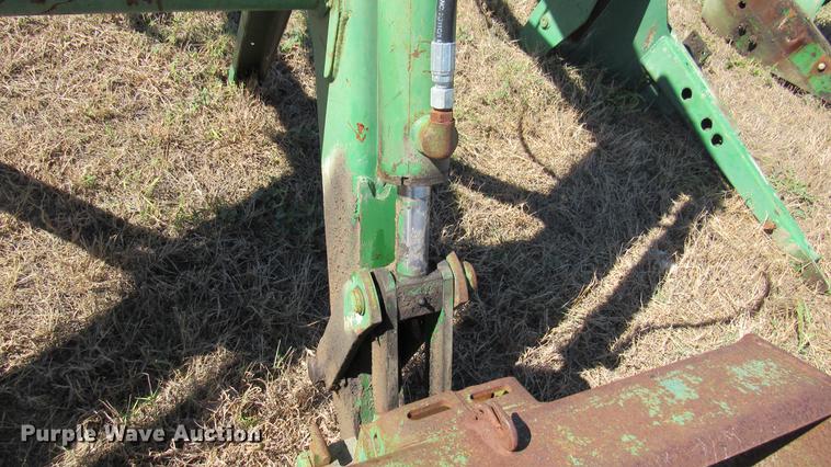 image for item DC2244 John Deere 280 loader