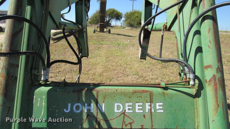 image for item DC2244 John Deere 280 loader