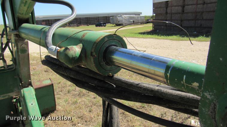 image for item DC2244 John Deere 280 loader