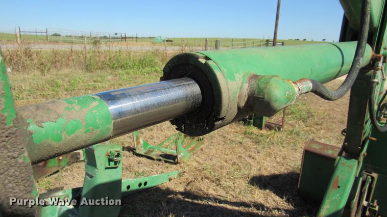 image for item DC2244 John Deere 280 loader