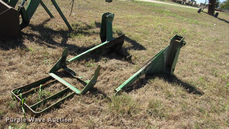 image for item DC2244 John Deere 280 loader