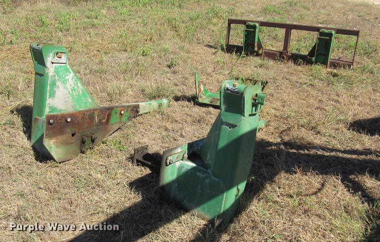 image for item DC2244 John Deere 280 loader