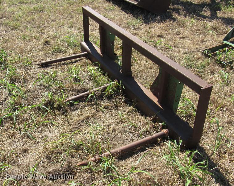 image for item DC2244 John Deere 280 loader