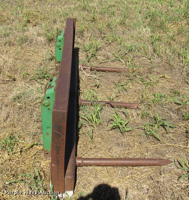 image for item DC2244 John Deere 280 loader