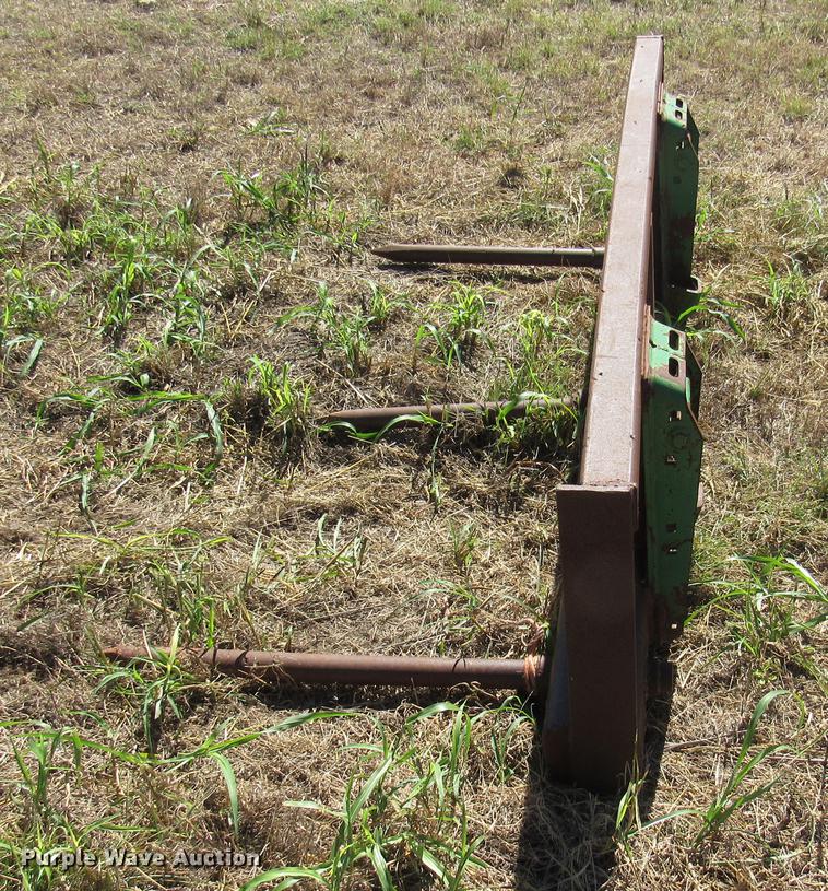 image for item DC2244 John Deere 280 loader