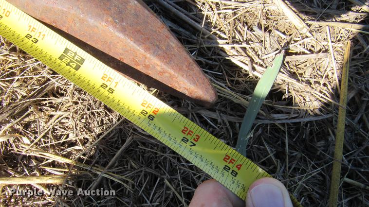 image for item DC2244 John Deere 280 loader