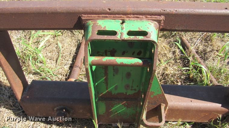 image for item DC2244 John Deere 280 loader