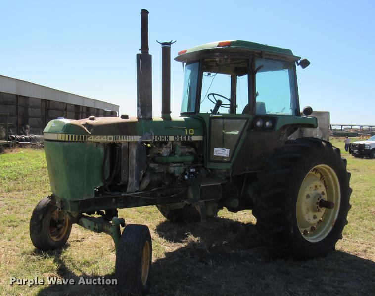 image for item DC2245 1982 John Deere 4440 tractor