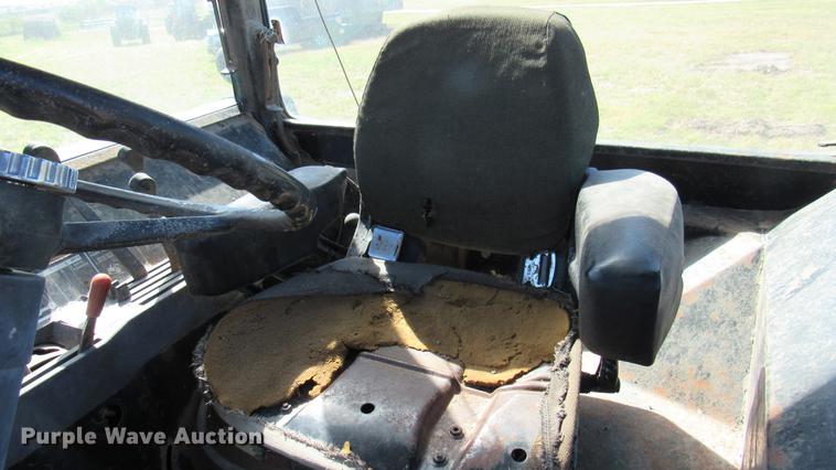 image for item DC2245 1982 John Deere 4440 tractor