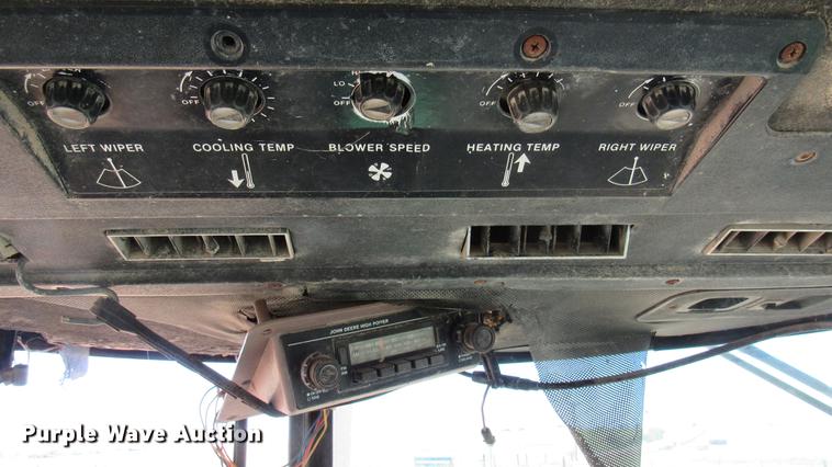 image for item DC2245 1982 John Deere 4440 tractor