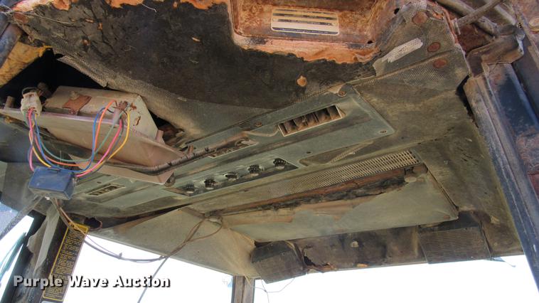 image for item DC2245 1982 John Deere 4440 tractor