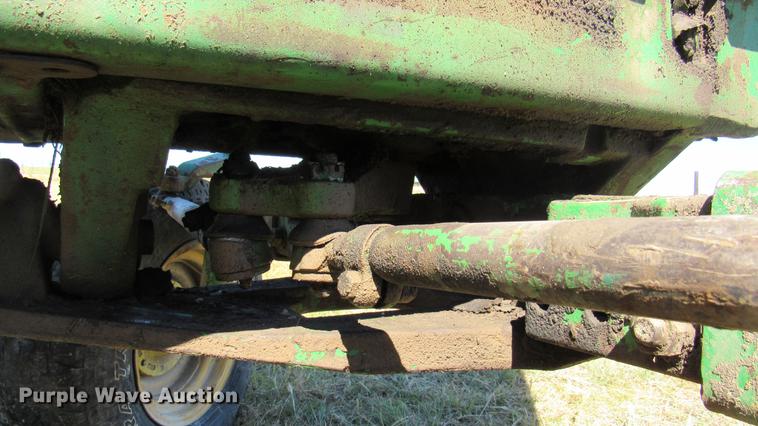 image for item DC2245 1982 John Deere 4440 tractor