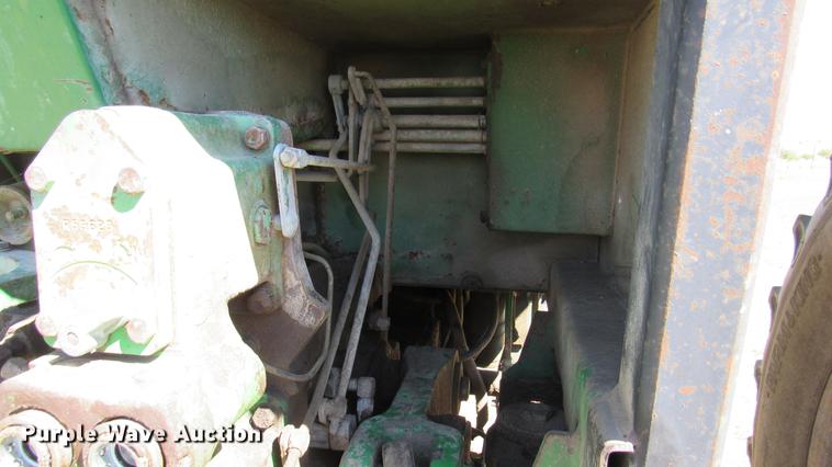 image for item DC2245 1982 John Deere 4440 tractor