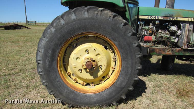 image for item DC2245 1982 John Deere 4440 tractor