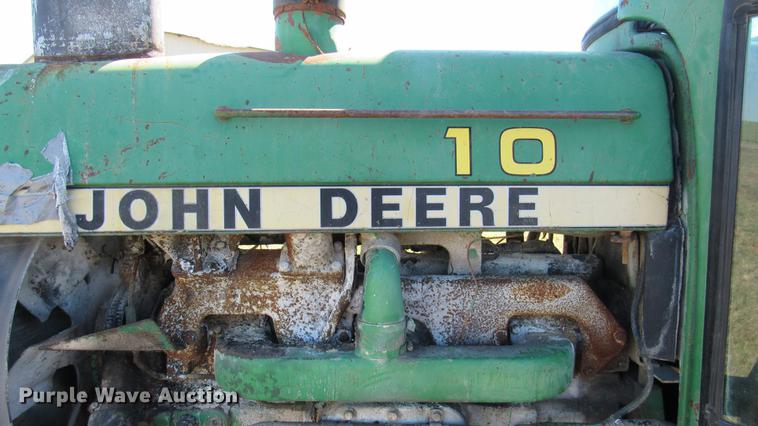 image for item DC2245 1982 John Deere 4440 tractor