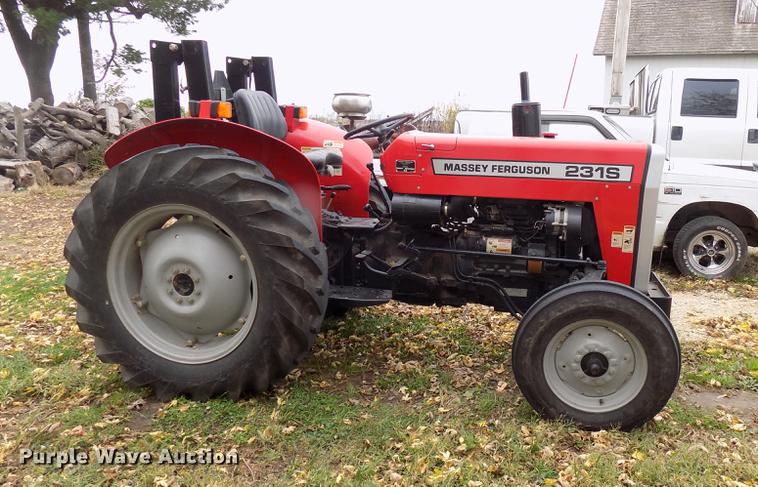 image for item DC4755 2000 Massey-Ferguson 231S tractor