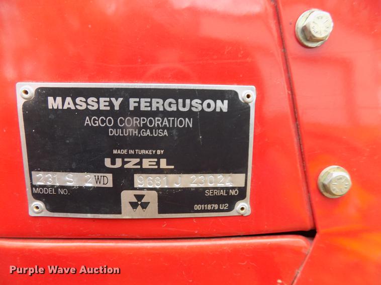 image for item DC4755 2000 Massey-Ferguson 231S tractor