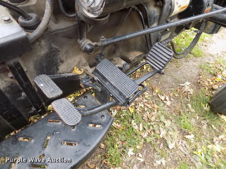 image for item DC4755 2000 Massey-Ferguson 231S tractor