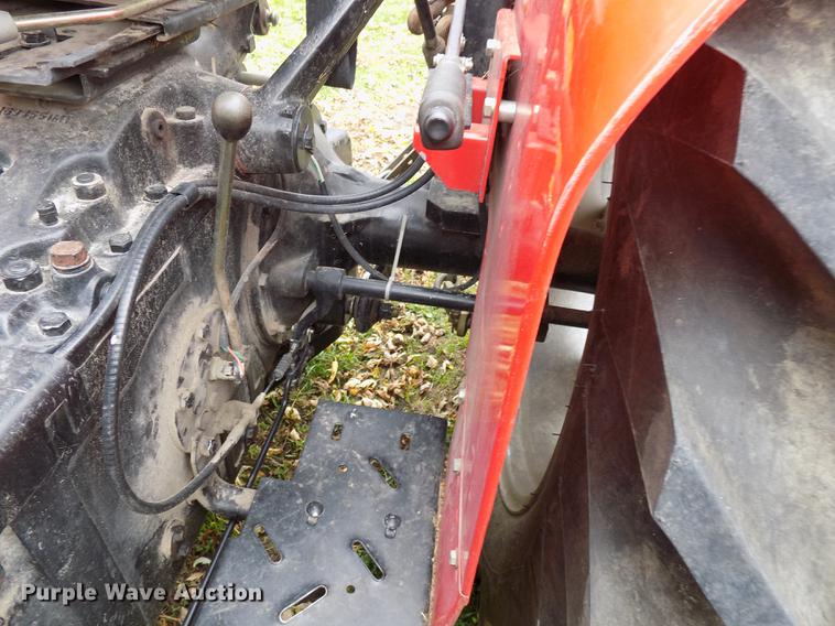 image for item DC4755 2000 Massey-Ferguson 231S tractor