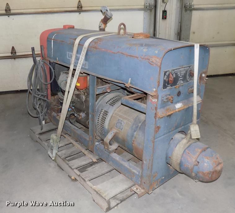image for item DC4764 Lincoln welder