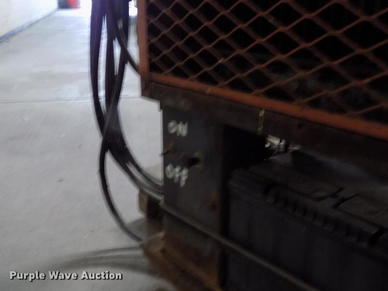 image for item DC4764 Lincoln welder