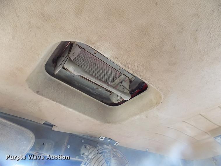 image for item DC4765 1982 Mack 685S grain truck