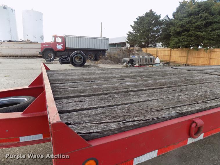 image for item DC4766 1994 Talbert TBT10E equipment trailer