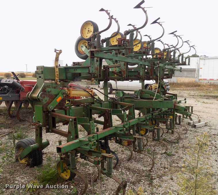 image for item DC4770 John Deere 845 cultivator
