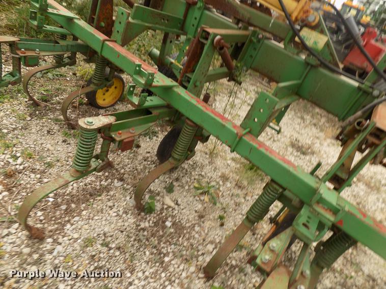 image for item DC4770 John Deere 845 cultivator