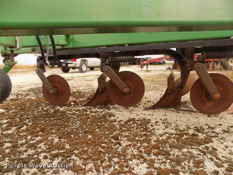 image for item DC4771 John Deere 2810 eight bottom plow