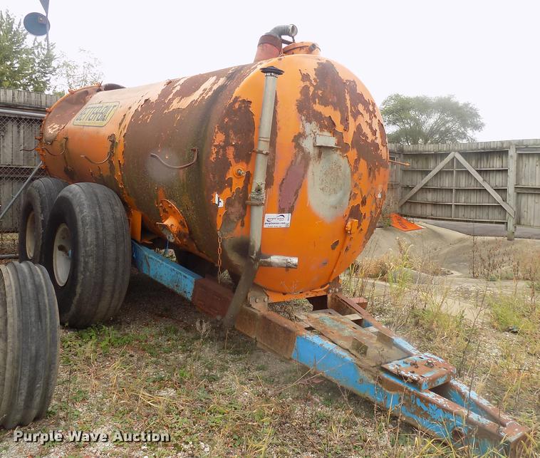 image for item DC4774 Better Built water tank trailer