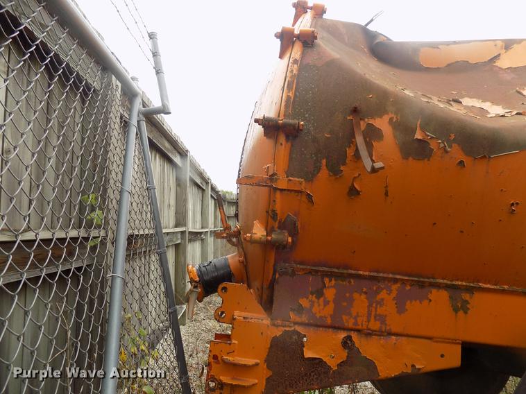 image for item DC4774 Better Built water tank trailer