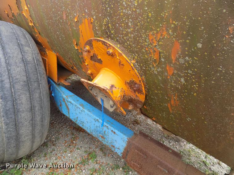 image for item DC4774 Better Built water tank trailer