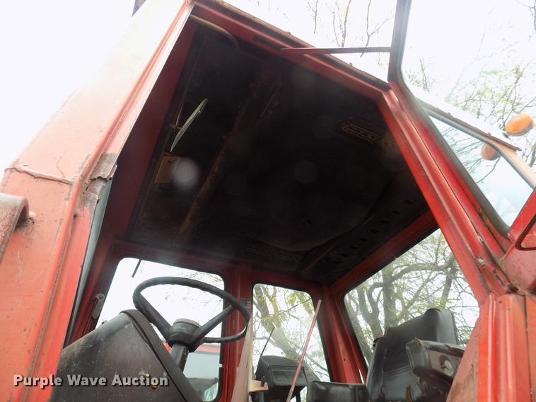 image for item DC4775 1976 Massey-Ferguson 1155 tractor