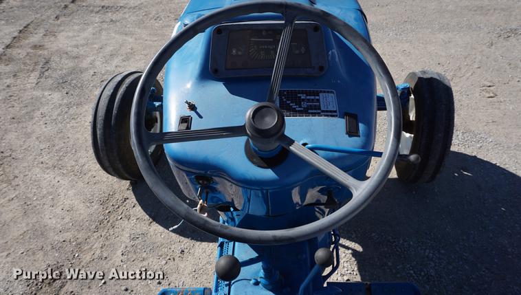 image for item DC5259 1988 Ford 6610 tractor