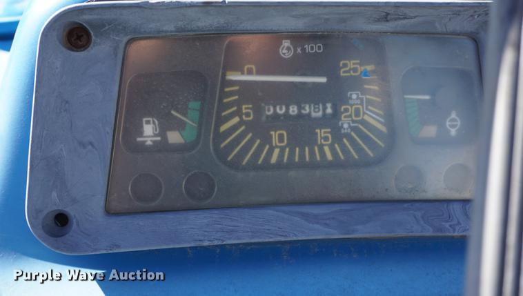 image for item DC5259 1988 Ford 6610 tractor