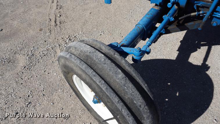 image for item DC5259 1988 Ford 6610 tractor