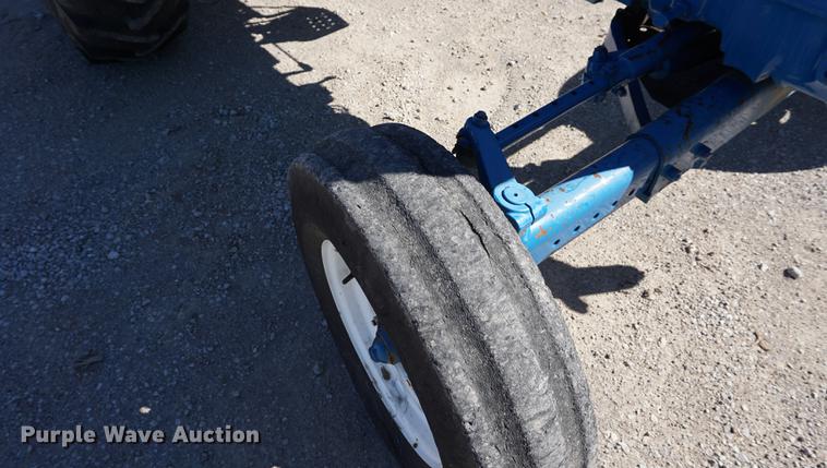 image for item DC5259 1988 Ford 6610 tractor