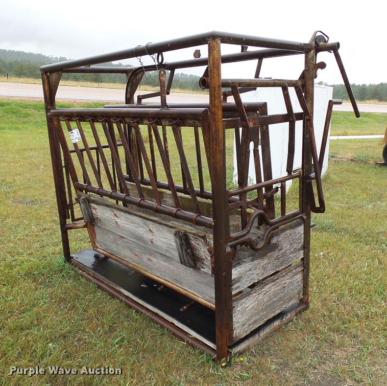 image for item DC6418 Shop built cattle chute