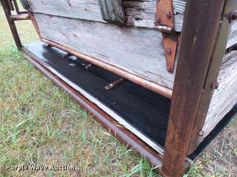 image for item DC6418 Shop built cattle chute