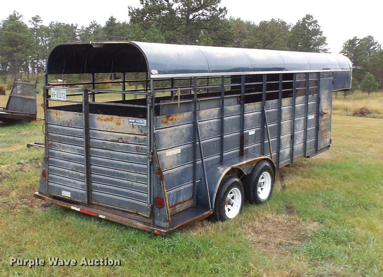 image for item DC6420 Flying L livestock trailer
