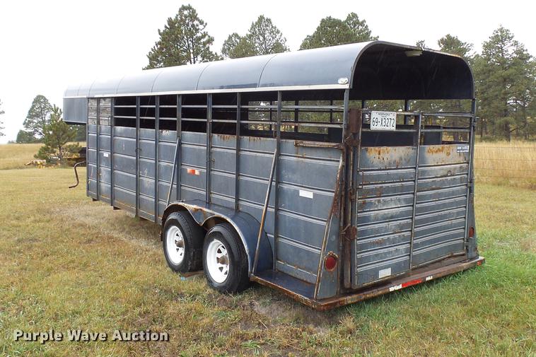 image for item DC6420 Flying L livestock trailer