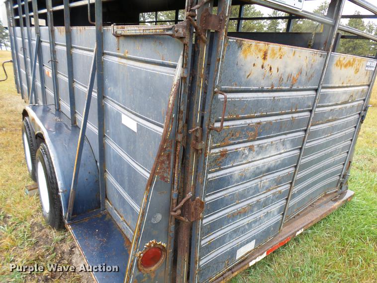 image for item DC6420 Flying L livestock trailer