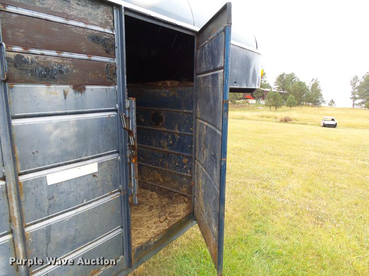 image for item DC6420 Flying L livestock trailer