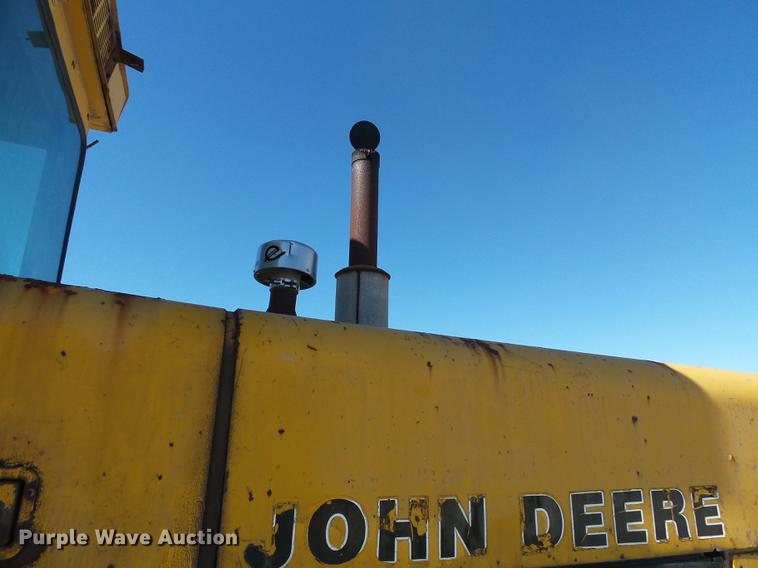 image for item DC6800 1982 John Deere 444C wheel loader